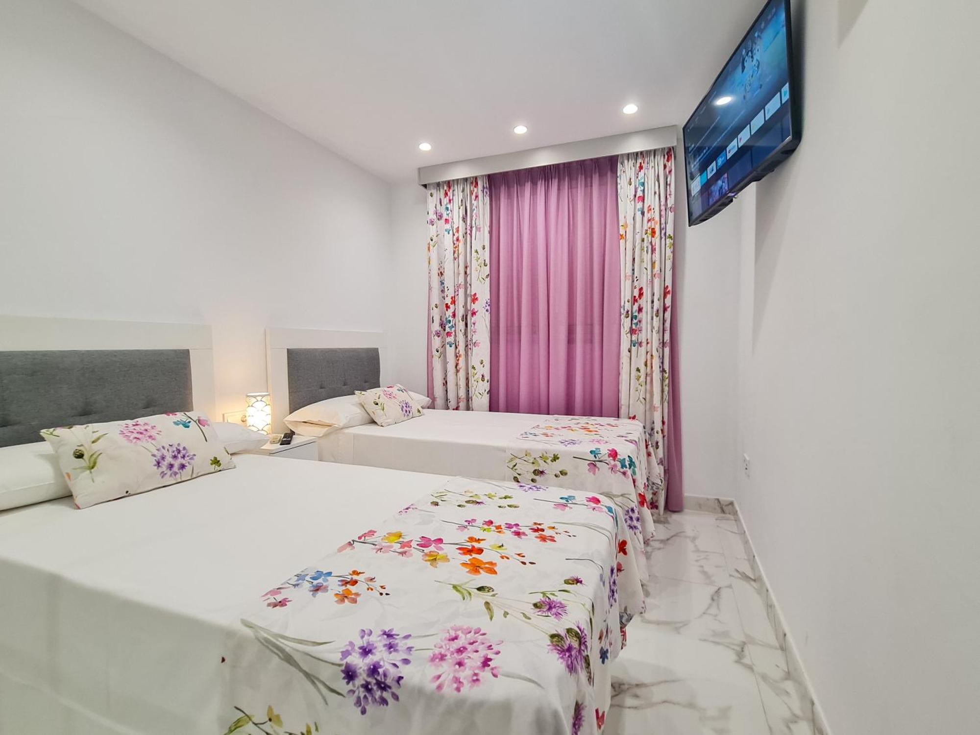 Apartamento Edificio Astoria Бенидорм Экстерьер фото